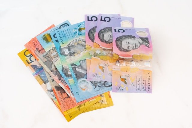 Effective Strategies for Australians to Save up to $760 on Electricity Bills